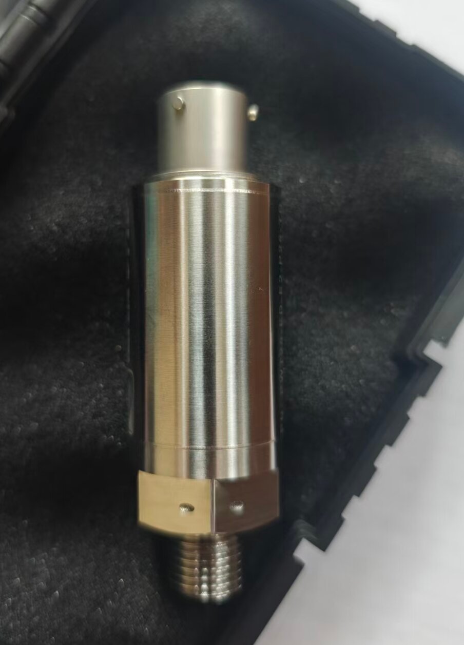 MPTW250 aviation pressure transducer applied on aero engine and gas turbine test bench